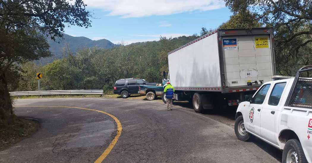 Atiende-Seguridad-Publica-de-Pinal-accidente-en-Puerto-del-Pino Atiende Seguridad Pública de Pinal accidente en Puerto del Pino