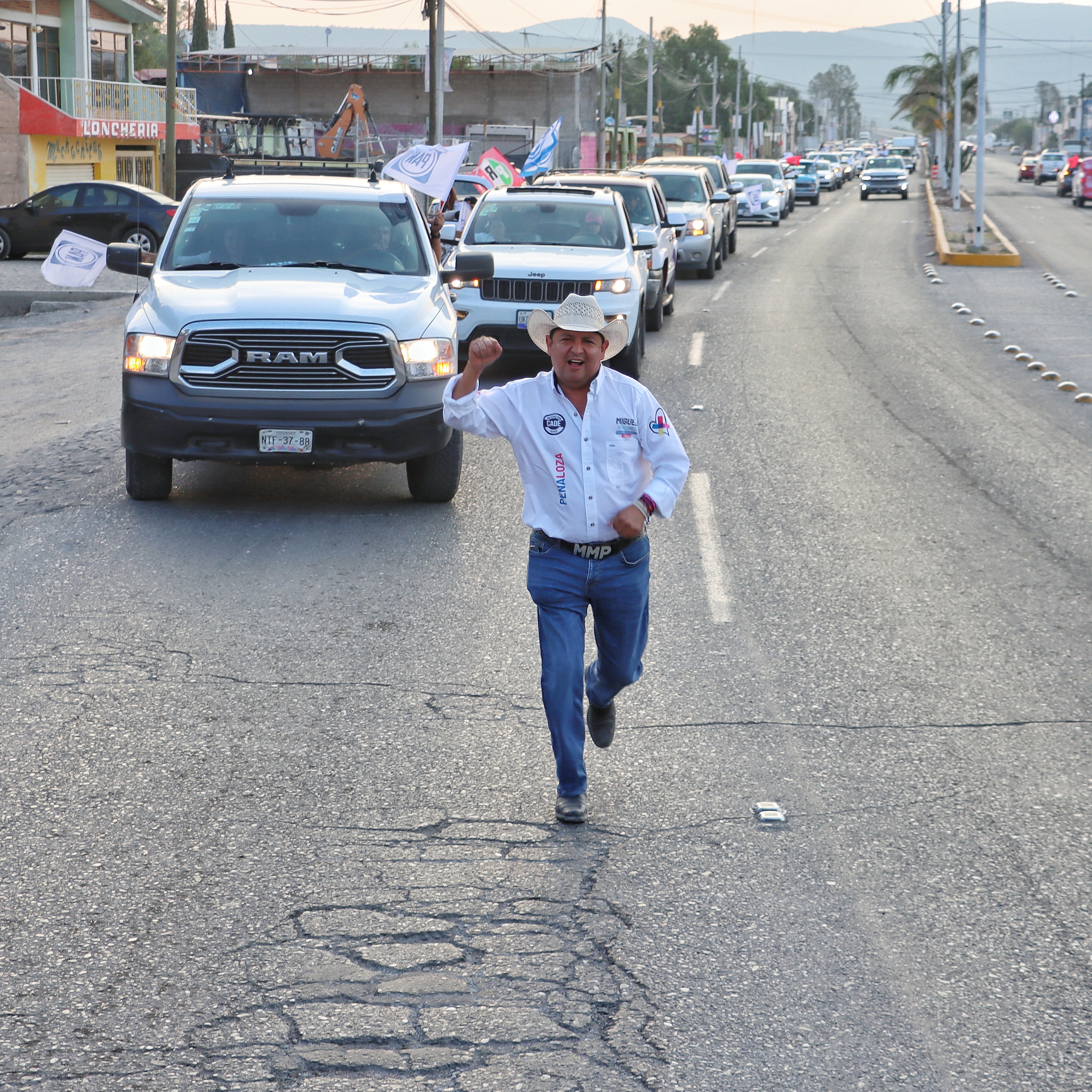 Ciudadanos-Muestran-Apoyo-a-Miguel-Martinez-en-Cadereyta-2 Ciudadanos Muestran Apoyo a Miguel Martínez en Cadereyta