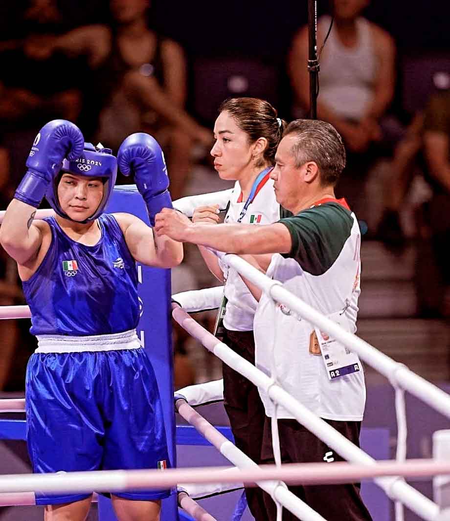 UAQ-Reconoce-a-la-Entrenadora-Brenda-Lorena UAQ Reconoce a la Entrenadora Brenda Lorena Jiménez Cruz, Premio Estatal del Deporte 2024