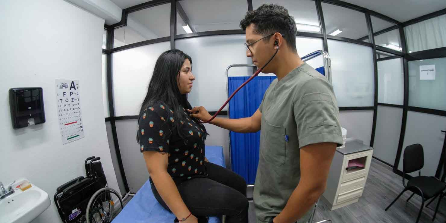 Expertos-de-la-UAQ-advierten-sobre-Conductas-Alimentarias-de-Riesgo-2 Expertos de la UAQ advierten sobre Conductas Alimentarias de Riesgo en jóvenes