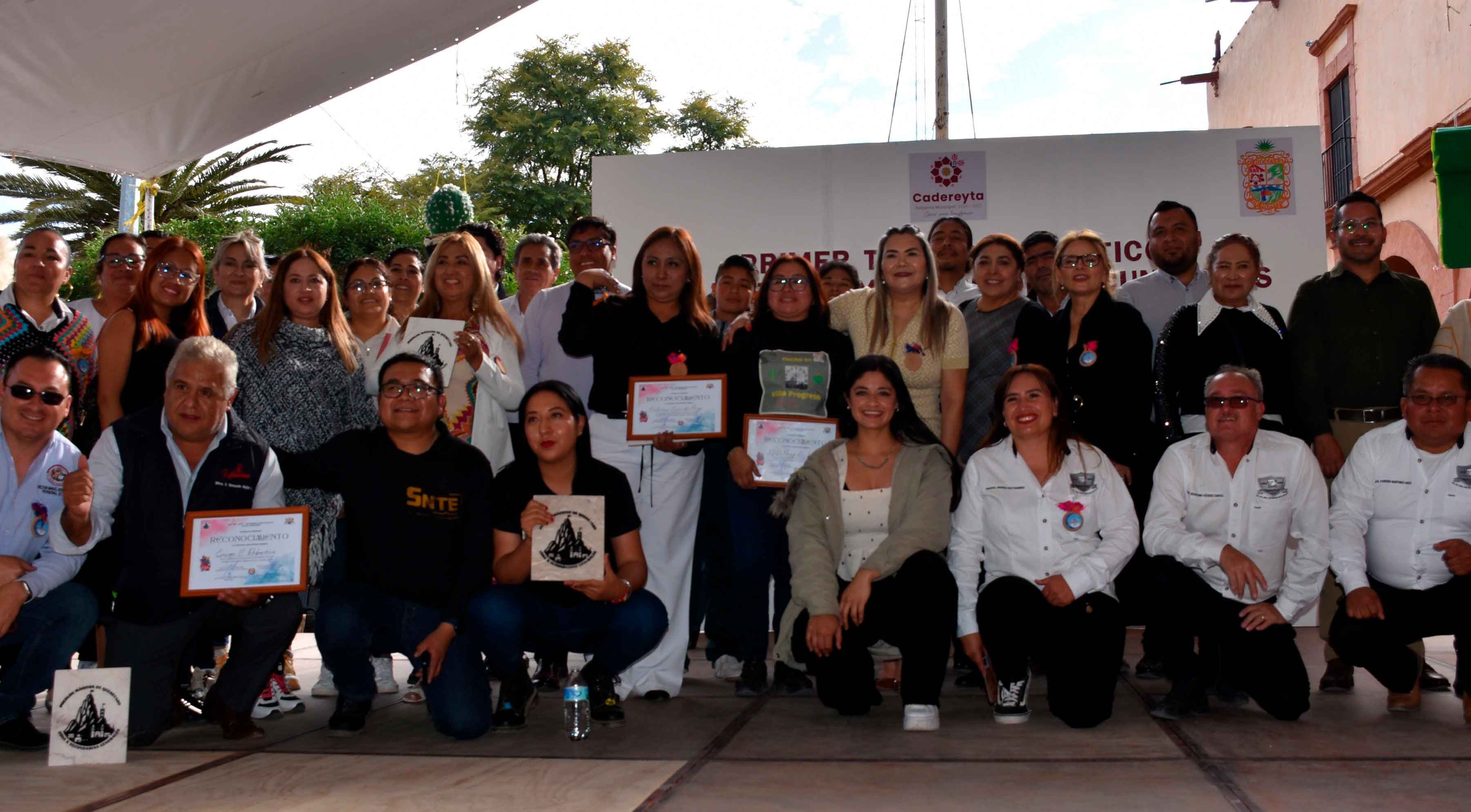 Realizan-secundarias-de-la-USEBEQ-primer-tianguis-turistico-de-pueblos-magicos Realizan secundarias de la USEBEQ primer tianguis turístico de pueblos mágicos