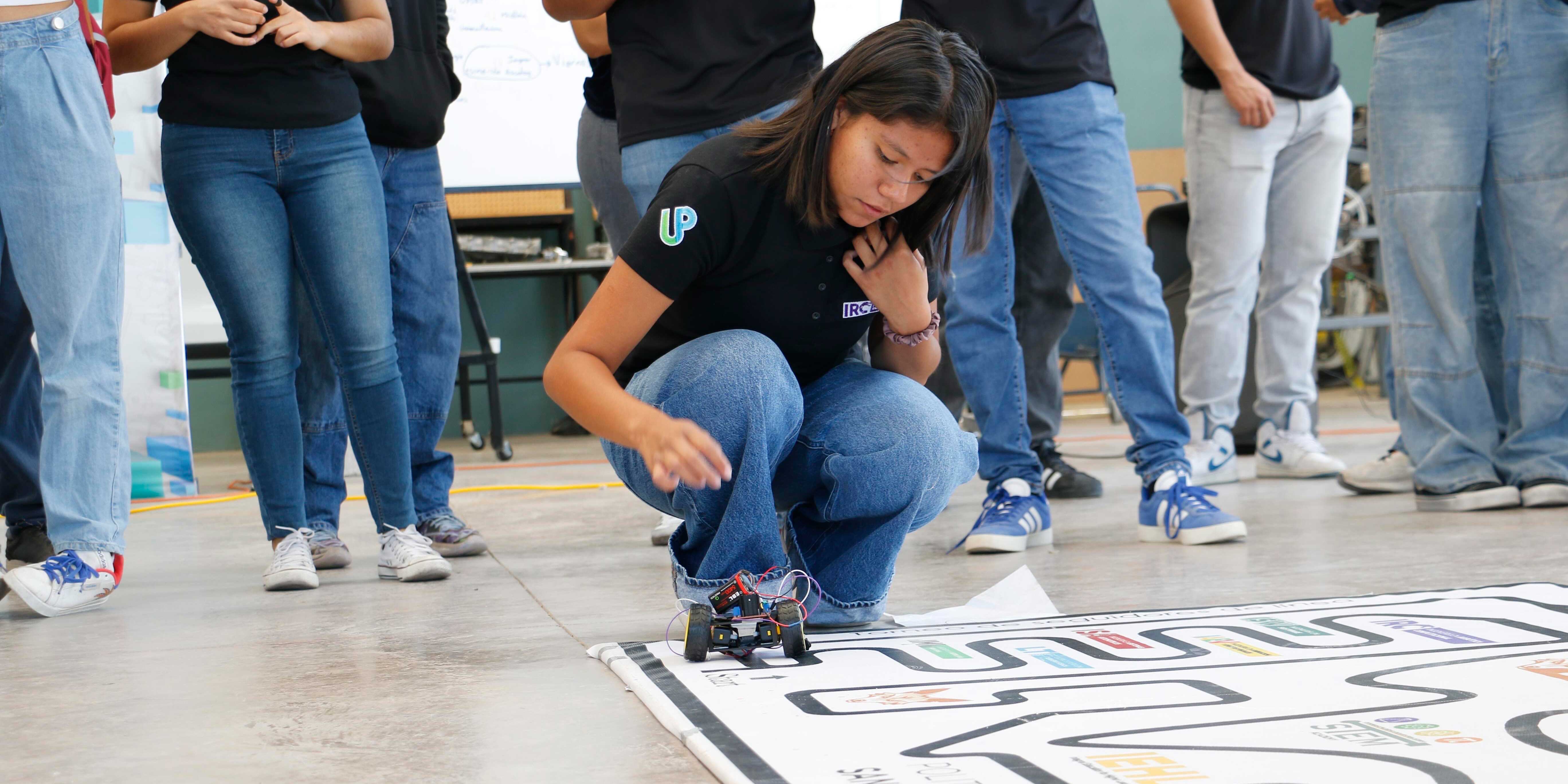 UP-Santa-Rosa-lanza-torneo-Racetrack-2026- ??️ ¡Robots a la pista! UP Santa Rosa lanza torneo «Racetrack 2026»