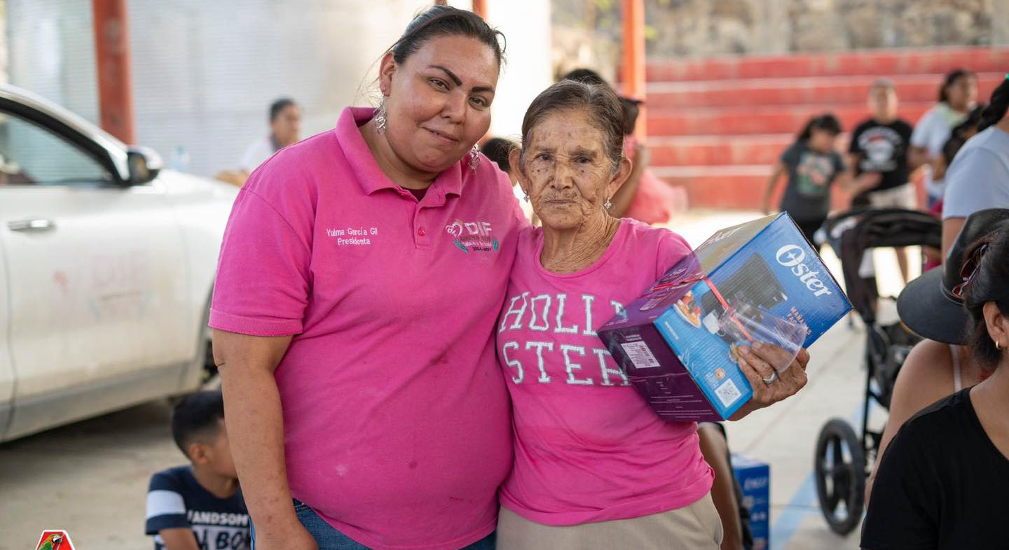 686991630_122235792812048027_6355760200027419894_n El Aguacate celebra a mamás y niñez con convivencia familiar encabezada por Fernando Sánchez Gil
