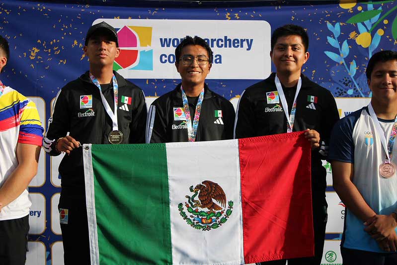 Arqueros-queretanos-brillan-en-el-Campeonato Arqueros queretanos brillan en el Campeonato Panamericano Juvenil en Colombia