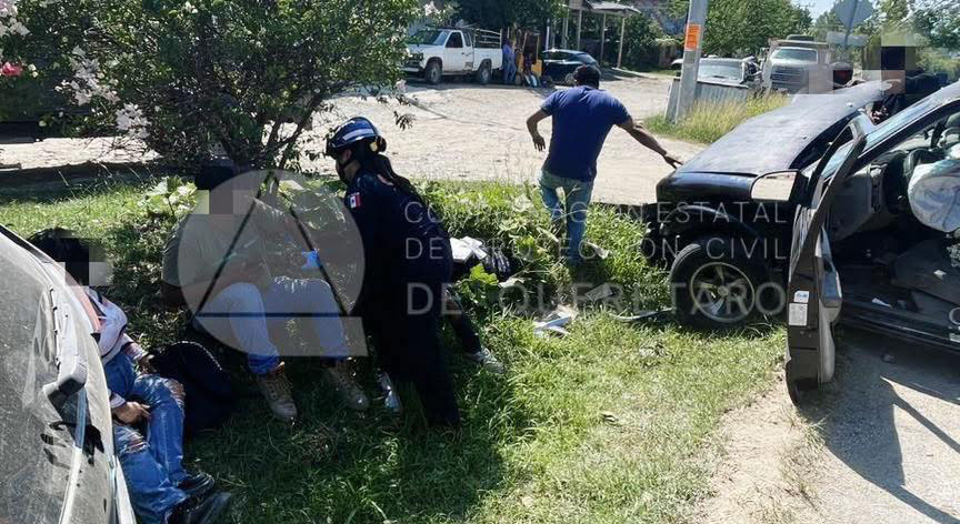 Atienden-accidente-vehicular-en-la-Carretera-Federal-69-en-Jalpan-de-Serra00002 Atienden accidente vehicular en la Carretera Federal 69, en Jalpan de Serra