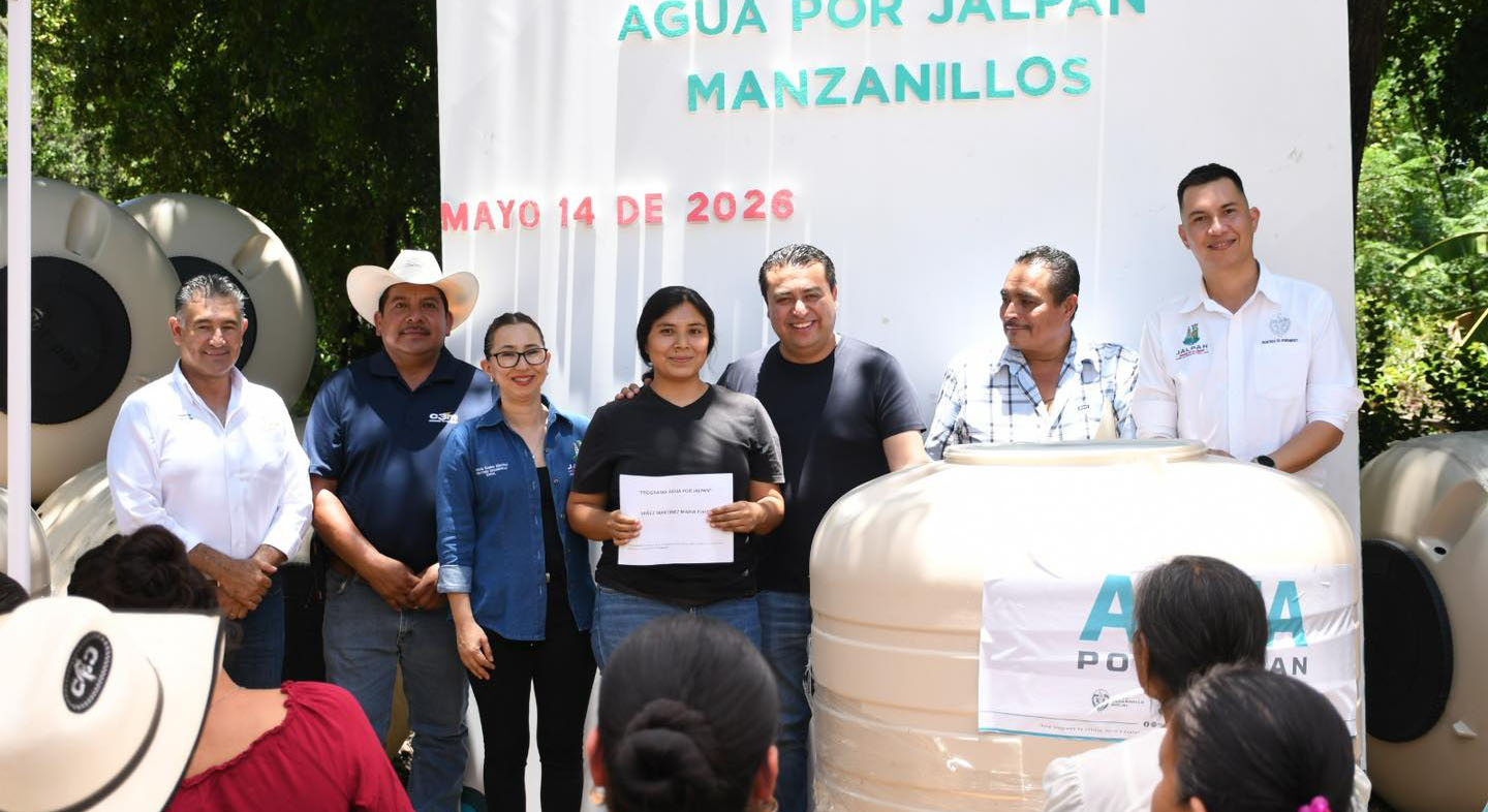 Entregan-48-tinacos-en-Manzanillos-mediante-el-programa-Agua-por-Jalpan00002 Entregan 48 tinacos en Manzanillos mediante el programa “Agua por Jalpan