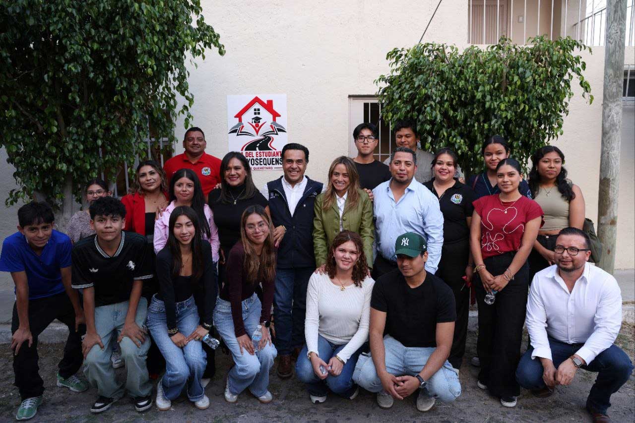 Estudiante-Arroyosequense-2 Luis Nava asiste a inauguración de la Casa del Estudiante Arroyosequense