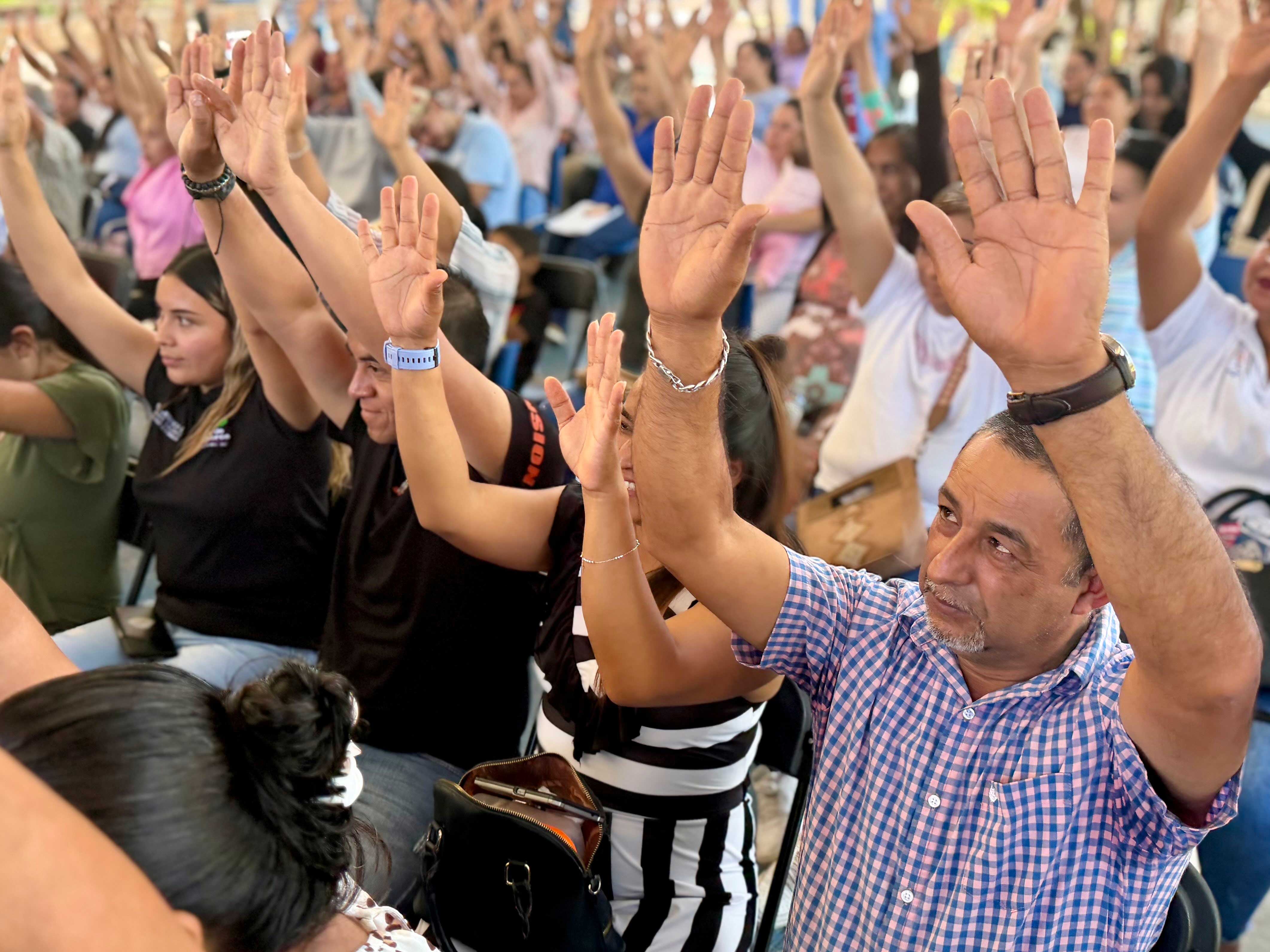 Fortalecen-el-entorno-familiar-2 Fortalecen el entorno familiar: Arranca USEBEQ en la Sierra Gorda el taller «Crianzas responsables»