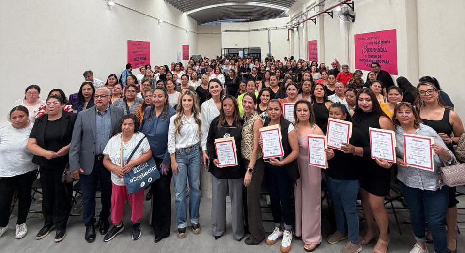 Mas-de-300-mujeres-concluyen-cursos-del-Centro-de-Empoderamiento-en-Queretaro00002 Más de 300 mujeres concluyen cursos del Centro de Empoderamiento en Querétaro