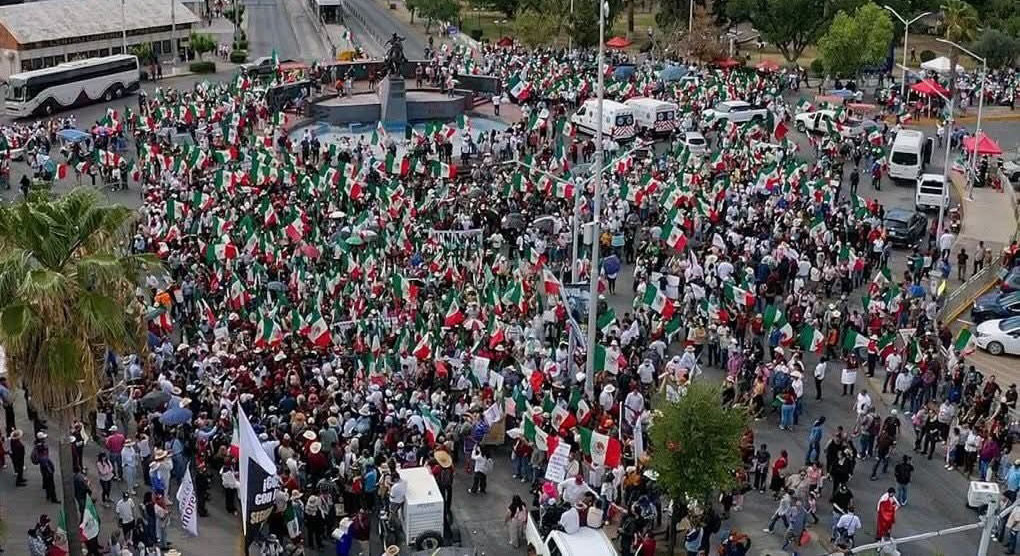 Morena-realiza-movilizacion-en-Chihuahua-y-lanza-criticas-contra-gobernadora-Maria-Eugenia-Campos00002 Morena realiza movilización en Chihuahua y lanza críticas contra gobernadora María Eugenia Campos