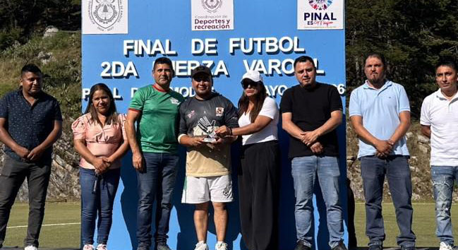 Leones-FC-se-corona-campeon-de-la-Segunda-Division-en-Pinal-de-Amoles00002 Leones FC se corona campeón de la Segunda División en Pinal de Amoles