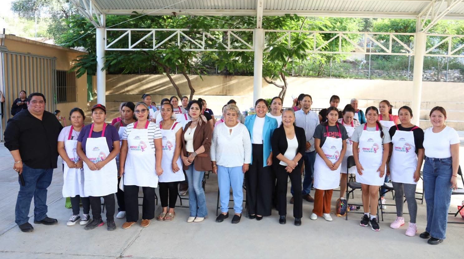 DIF-Penamiller Peñamiller impulsa el autoempleo llevan cursos de repostería a Aposentos