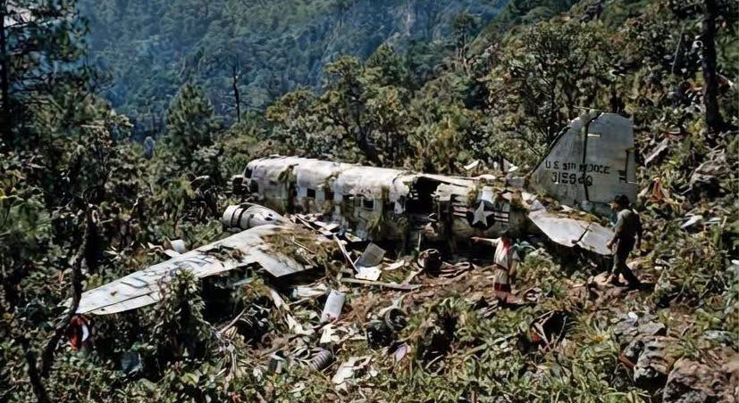 El-avion-que-cayo-en-la-Sierra-Gorda-y-dio-la-vuelta-al-mundo-una-historia-que-sigue-viva-64-anos-despues00002.png El avión que cayó en la Sierra Gorda y dio la vuelta al mundo: una historia que sigue viva 64 años después