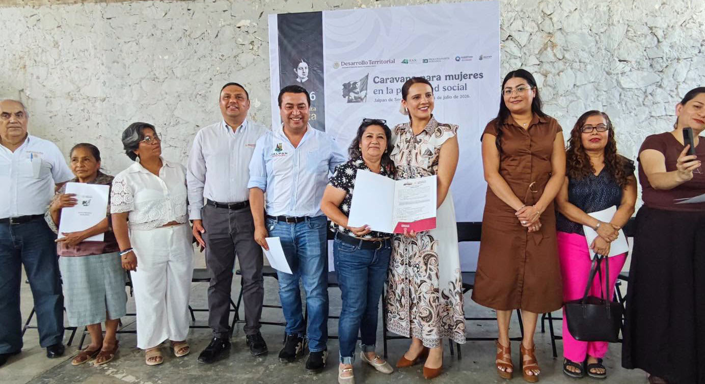 Mujeres_de_Jalpan_reciben_titulos_de_propiedad_durante_Caravana_de_la_SEDATU00002.png Mujeres de Jalpan reciben títulos de propiedad durante Caravana de la SEDATU