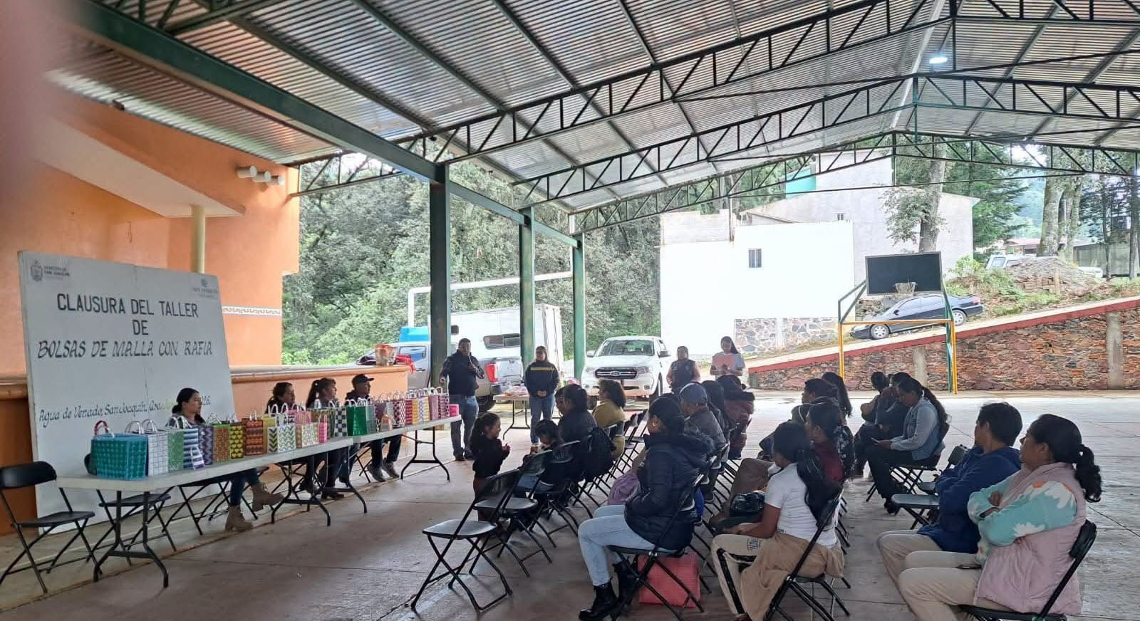 Se_realizo_con_exito_el_curso_Bolsas_con_Malla_y_Rafia_en_Agua_de_Venado_San_Joaquin00002.png Se realizó con éxito el curso Bolsas con Malla y Rafia en Agua de Venado San Joaquín