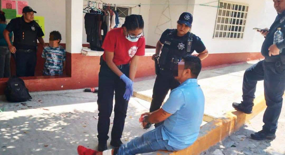 Atienden_a_hombre_lesionado_por_rm_blnca_en_Jalpan00002.png Atienden a hombre lesionado por @rm@ bl@nca en Jalpan