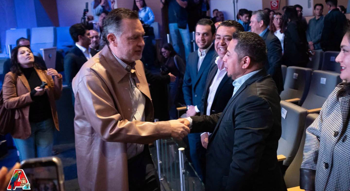 Fernando_Sanchez_Gil_conoce_el_SIARA_nueva_herramienta_para_atencion_de_adicciones_en_Queretaro00002.png Fernando Sánchez Gil conoce el SIARA, nueva herramienta para atención de adicciones en Querétaro