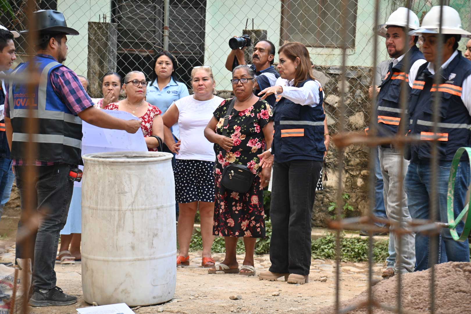 Supervisa-CE Supervisa CEI construcción de nuevo puente peatonal en Jalpan de Serra