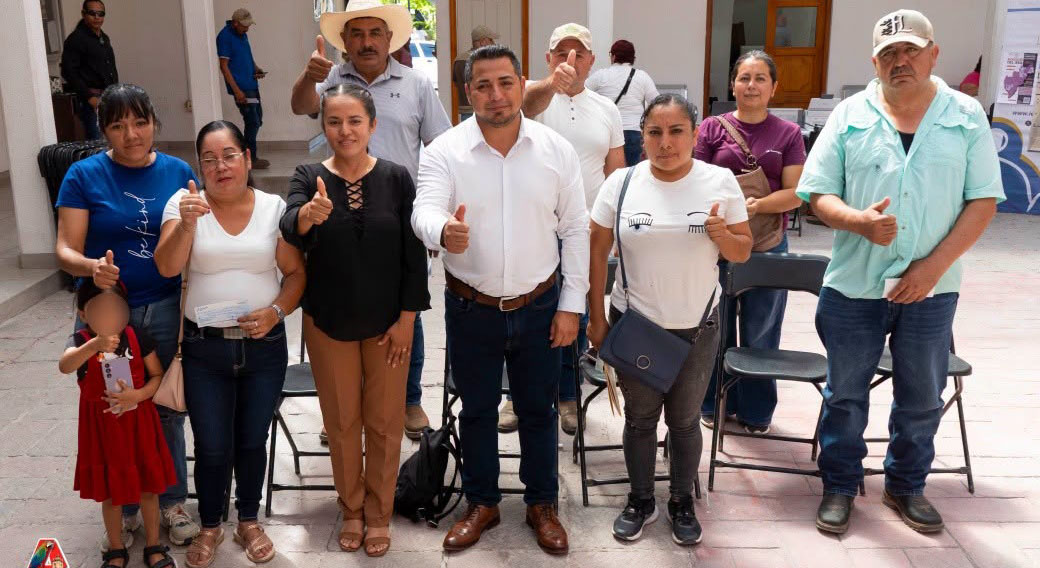 Entregan_nuevos_apoyos_economicos_a_familias_de_Arroyo_Seco00002.png Entregan nuevos apoyos económicos a familias de Arroyo Seco