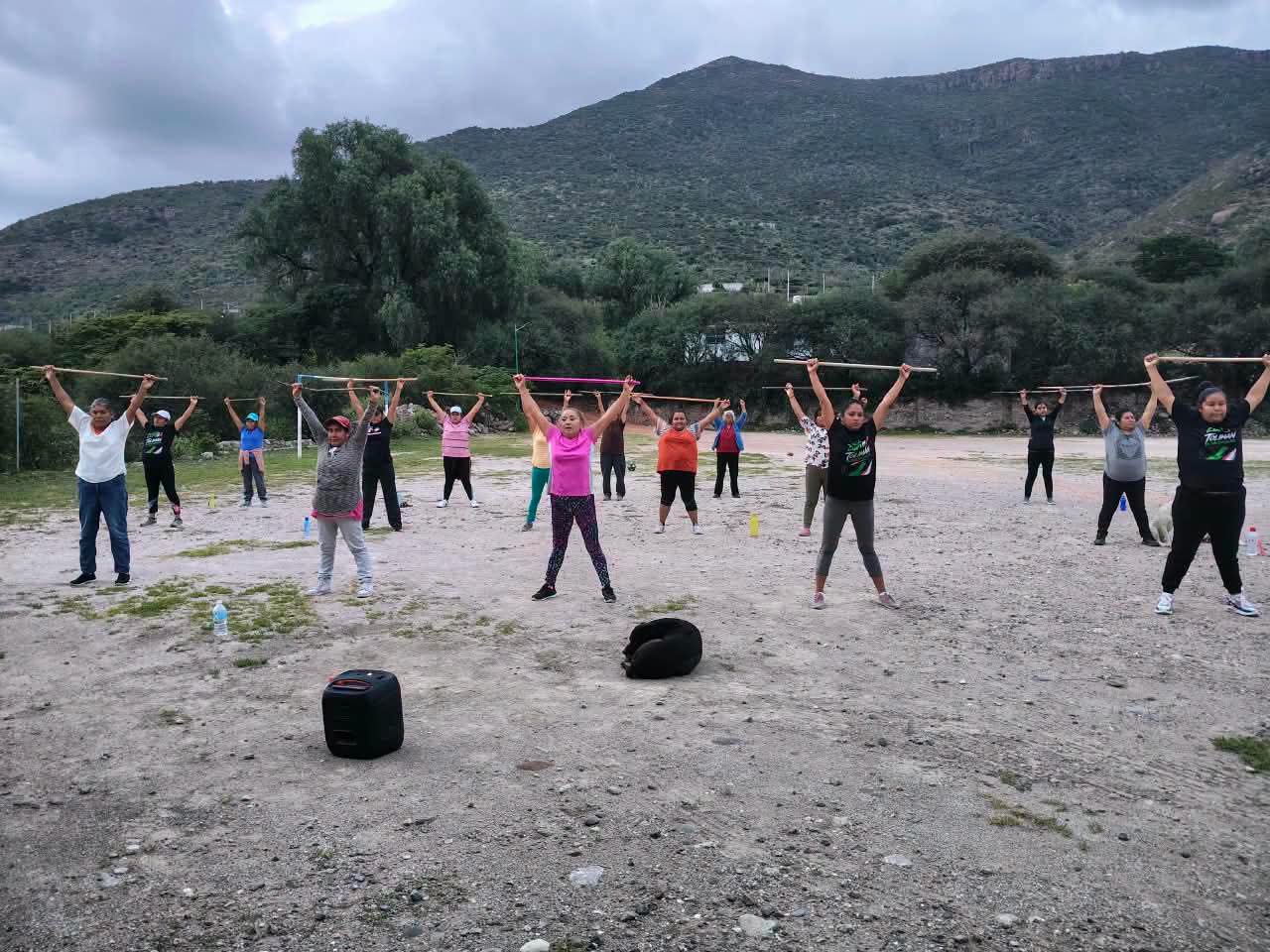 Toliman-se-ejercita Tolimán se activa con clases de zumba en sus comunidades
